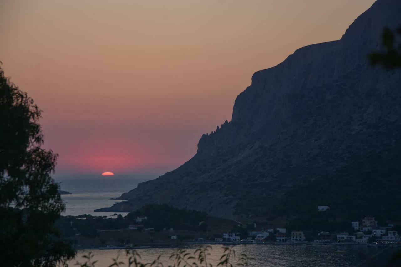The Little House On The Hill Of Myrties Villa Exterior foto